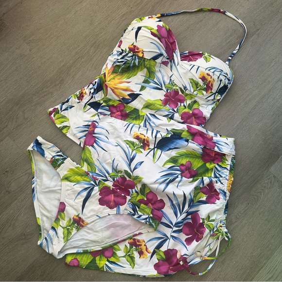 Tommy Bahama 3 Piece Swim Suit Tankini Bikini Sarong Skirt Women’s Medium Beach - Picture 1 of 8